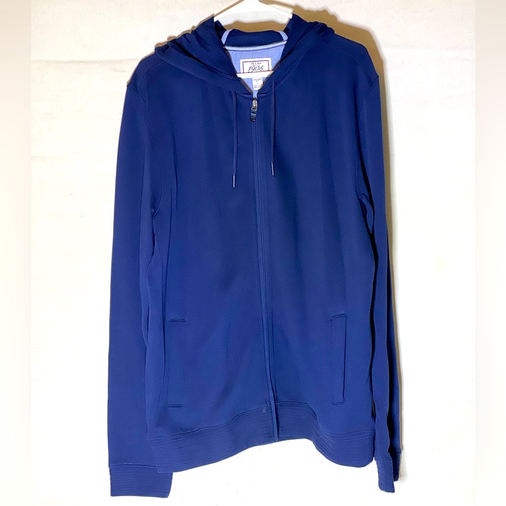 Jos A. Bank Men’s zip up hooded jacket. Color-Blue Size-Large